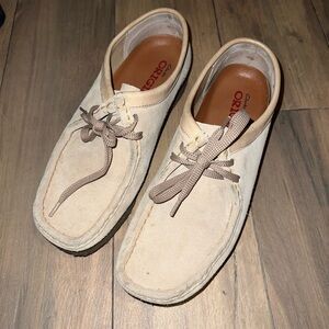 Clarks Men's Tan Suede Loafers